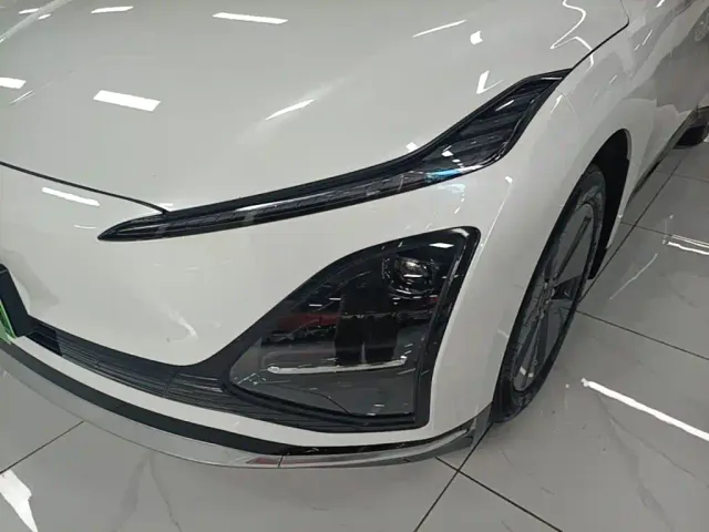 Wuling Starlight — Фото автомобиля 23