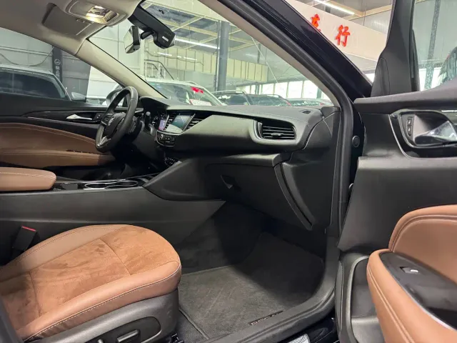 Buick Regal — Фото автомобиля 4