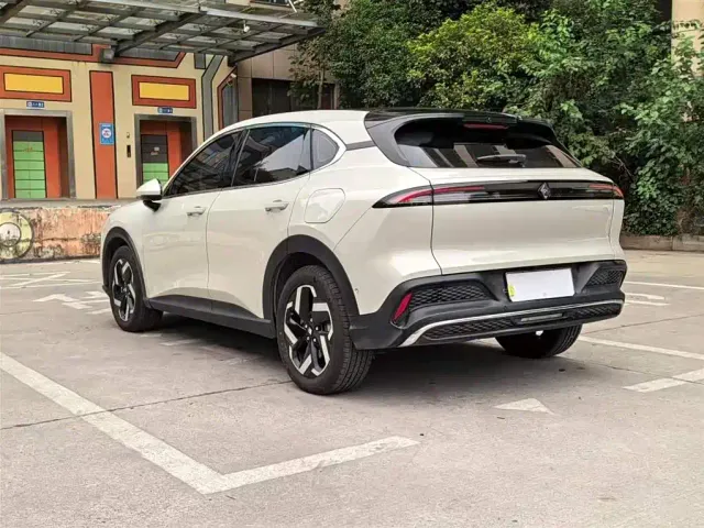 Baojun Yunhai — Фото автомобиля 14