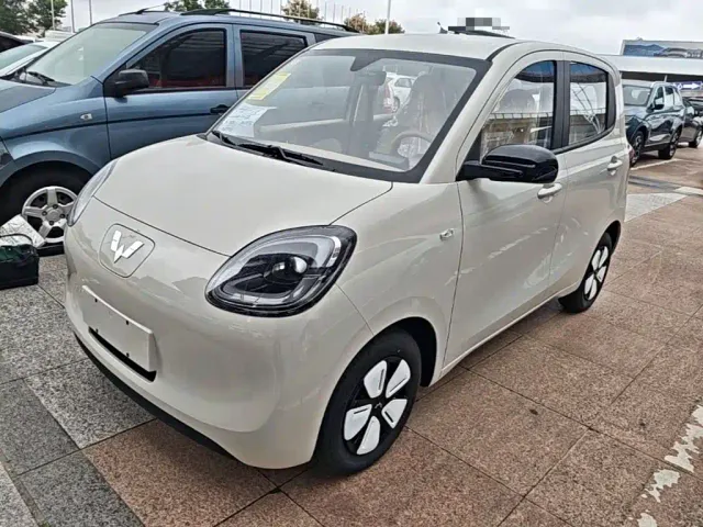 Фотография автомобиля — Wuling Hongguang Mini EV