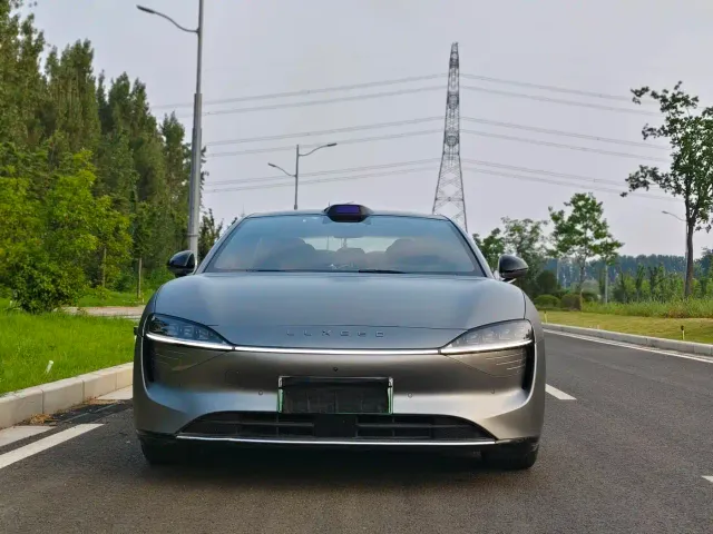 Luxeed S7 — Фото автомобиля 2