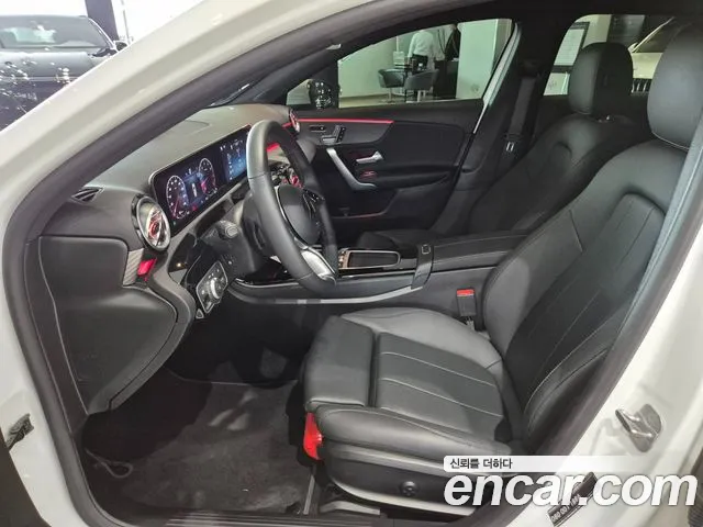 Mercedes-Benz A-Class W177 — Фото автомобиля 10