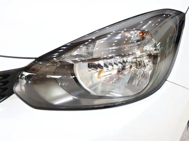 Honda Fit — Фото автомобиля 7