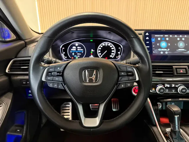 Honda Accord — Фото автомобиля 8