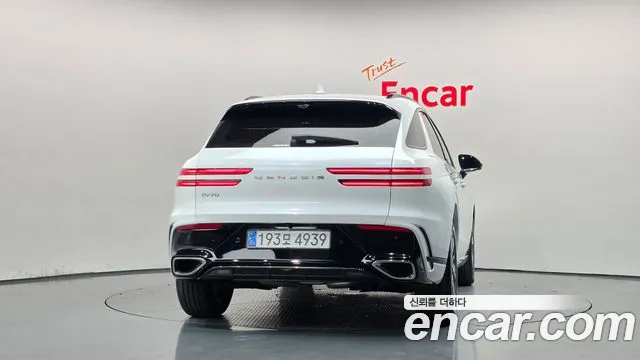 Genesis GV70 — Фото автомобиля 4