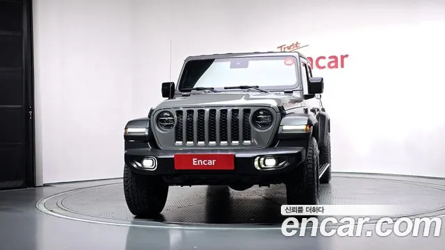 Jeep Gladiator — Фото автомобиля 3