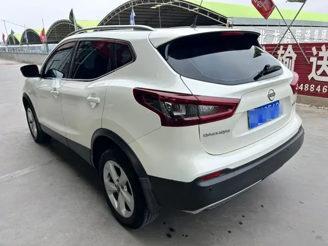 Nissan Qashqai — Фото автомобиля 4
