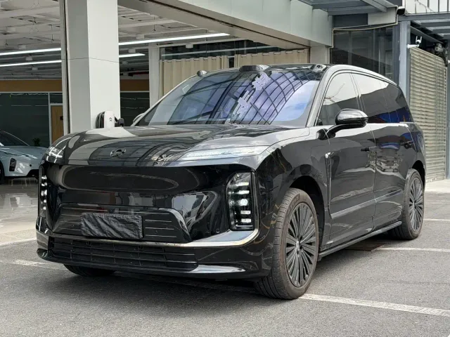 Фотография автомобиля — Nio ES9