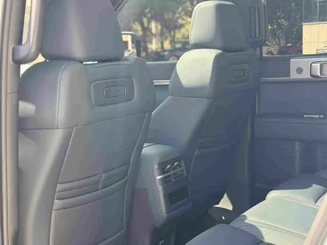 BYD FangChengBao Titanium 7 — Фото автомобиля 17