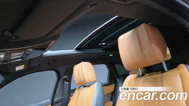 Land Rover Range Rover Velar — Фото автомобиля 29