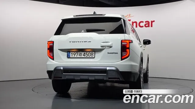 KGM Torres — Фото автомобиля 4