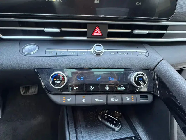 Hyundai Elantra — Фото автомобиля 20