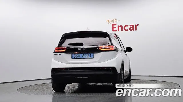 Chevrolet Bolt EV — Фото автомобиля 4