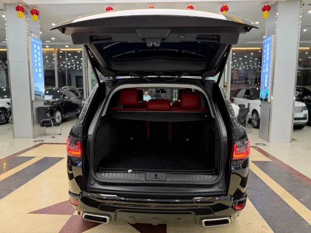 Land Rover Range Rover Sport — Фото автомобиля 24