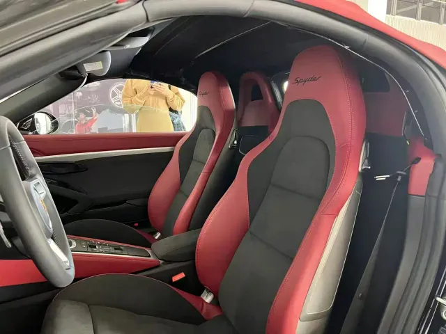 Porsche 718 — Фото автомобиля 6