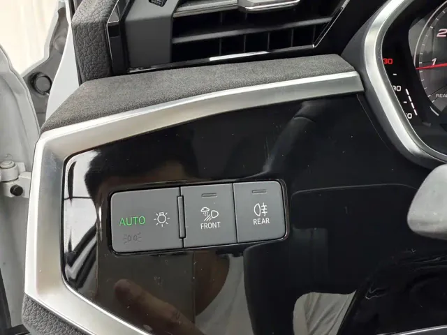 Audi Q3 — Фото автомобиля 15