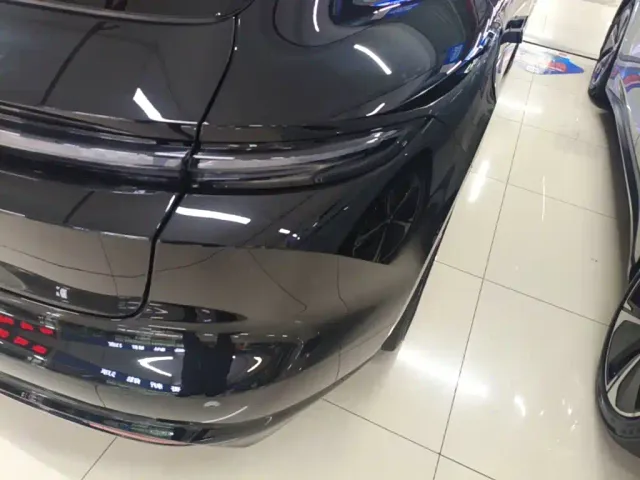 Nio ET5 Touring — Фото автомобиля 7