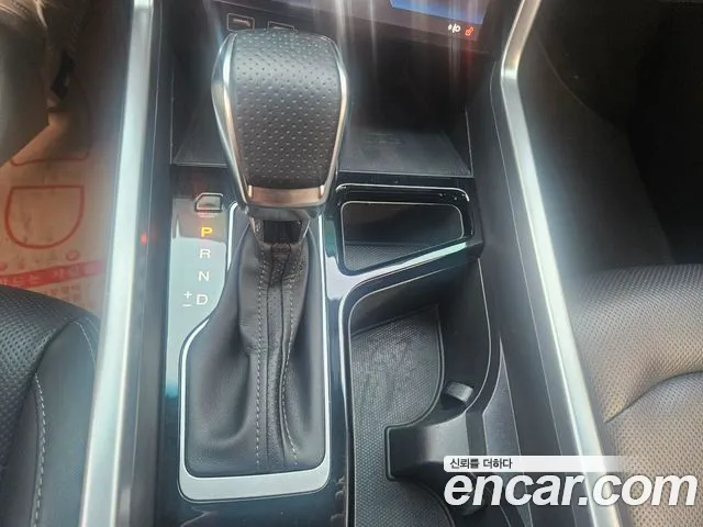KGM Torres — Фото автомобиля 9