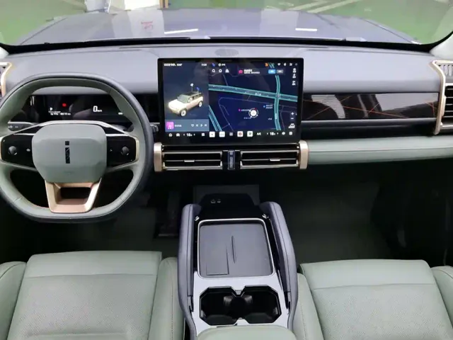 iCAR 03 — Фото автомобиля 12