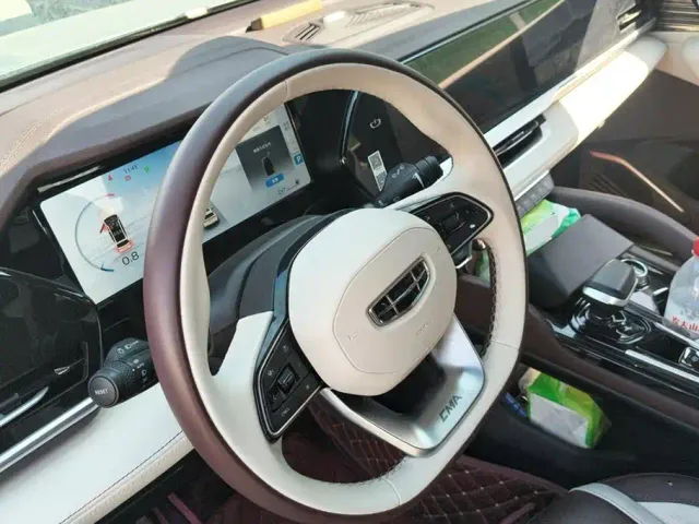 Geely Xingyue L — Фото автомобиля 15