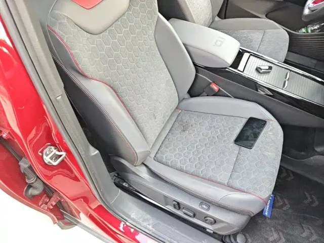 Volkswagen ID.4 X — Фото автомобиля 24
