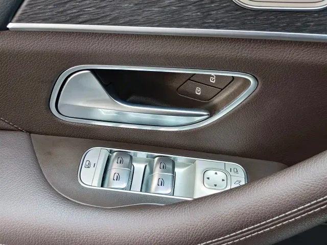 Mercedes-Benz GLE-Class — Фото автомобиля 13