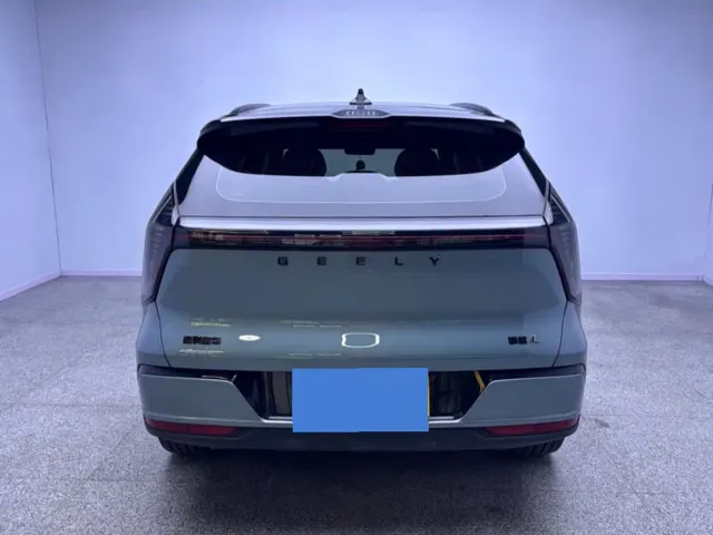 Geely Boyue L — Фото автомобиля 8