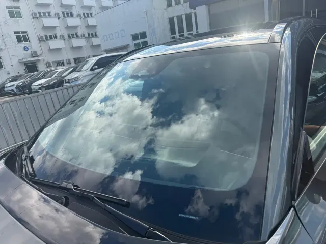 Volvo XC70 Plug-in Hybrid — Фото автомобиля 5