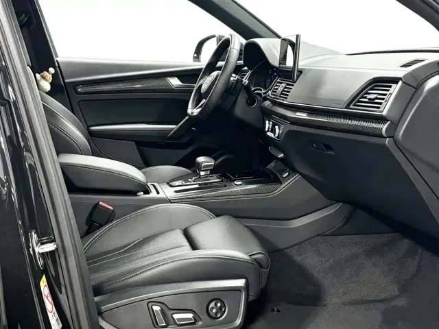 Audi Q5L — Фото автомобиля 7