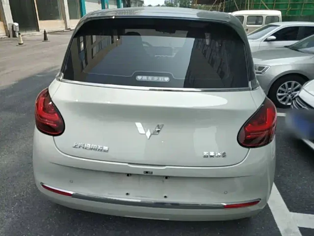 Wuling Bingo — Фото автомобиля 3
