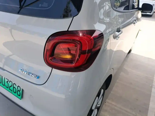 Wuling Hongguang Mini EV — Фото автомобиля 7