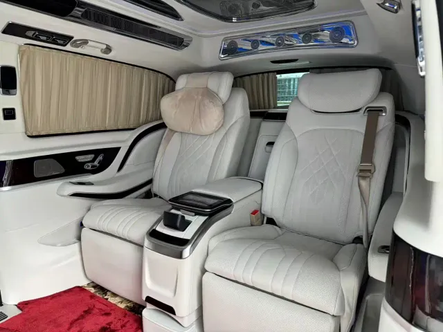 Mercedes-Benz V-Class — Фото автомобиля 9