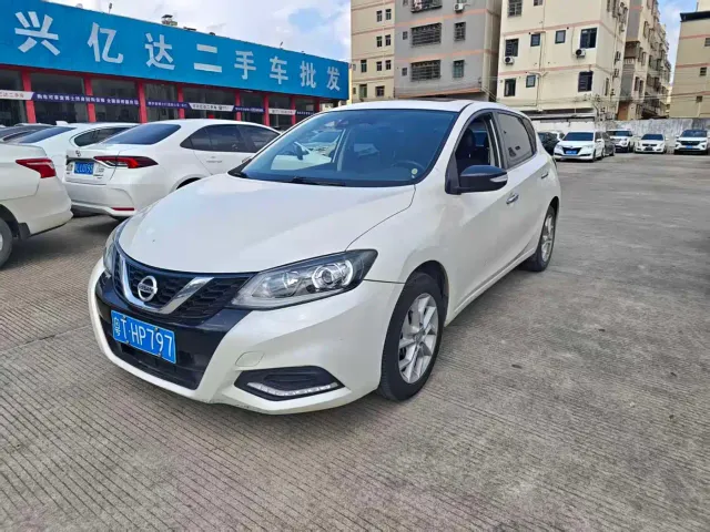 Nissan Tiida — Фото автомобиля 2