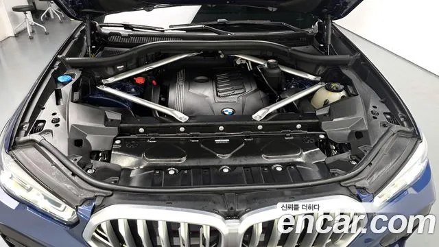 BMW X6 xDrive40i M Sport — Фото автомобиля 6