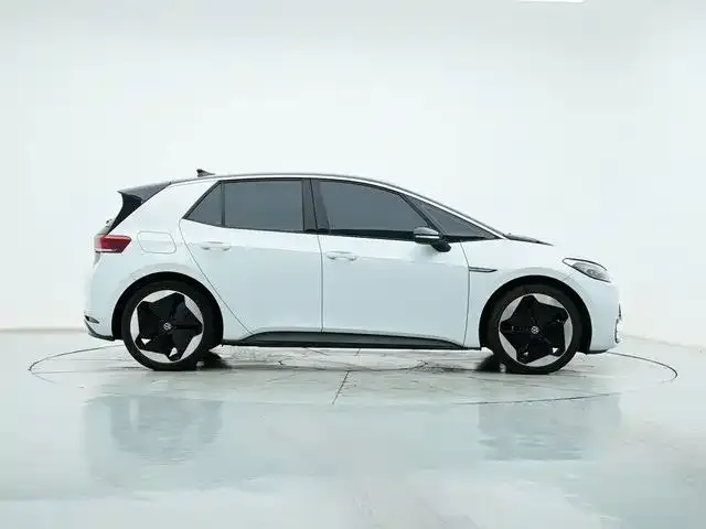 Volkswagen ID.3 — Фото автомобиля 8