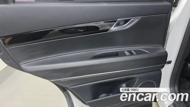 Genesis GV80 — Фото автомобиля 14