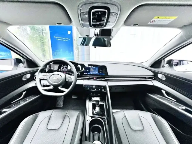 Hyundai Elantra — Фото автомобиля 6