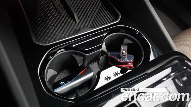 BMW 5-Series — Фото автомобиля 29