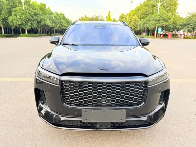 Li Auto ONE — Фото автомобиля 2