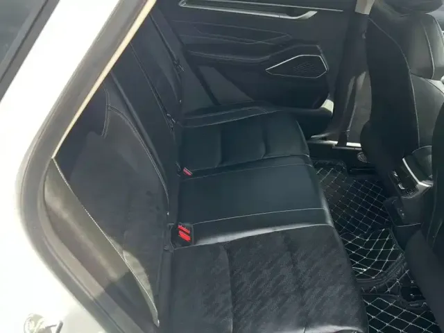 Geely Emgrand — Фото автомобиля 14