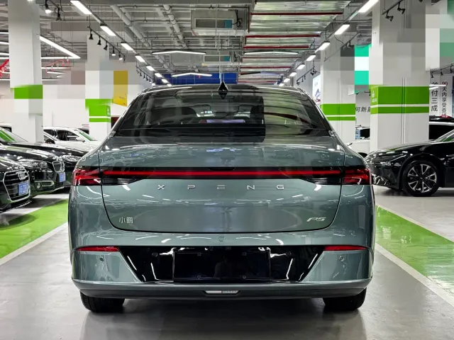 Xpeng P5 — Фото автомобиля 9