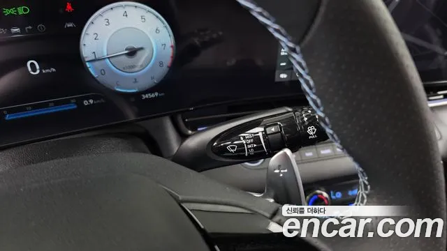 Hyundai AVANTE — Фото автомобиля 24