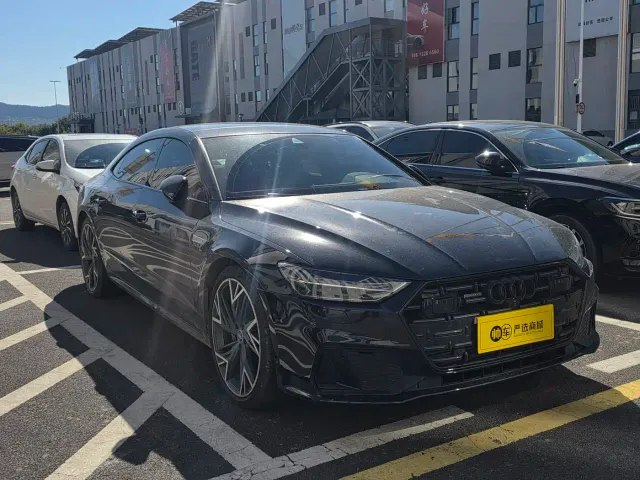 Audi A7L — Фото автомобиля 2