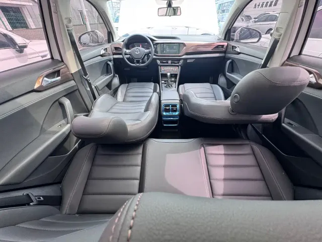 Volkswagen Tharu — Фото автомобиля 20