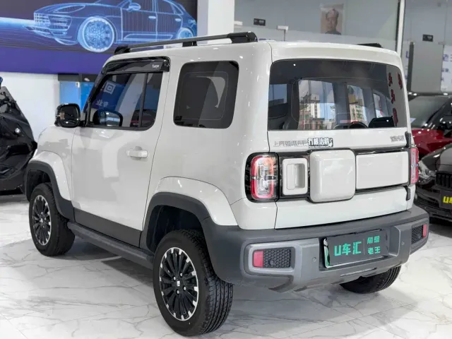 Baojun Yep — Фото автомобиля 9