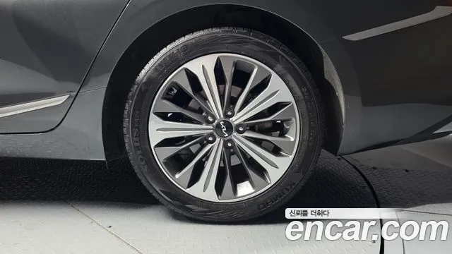Kia K8 — Фото автомобиля 6