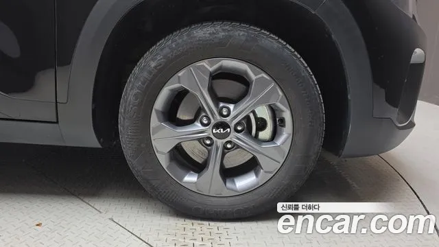 Kia Seltos New — Фото автомобиля 6