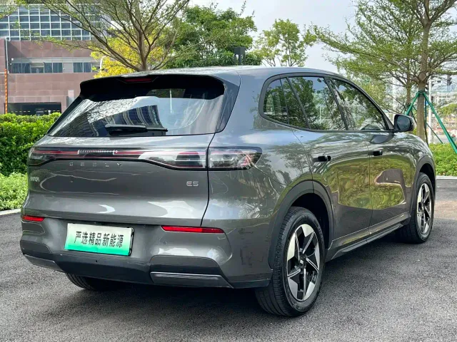 Geely Galaxy E5 — Фото автомобиля 5