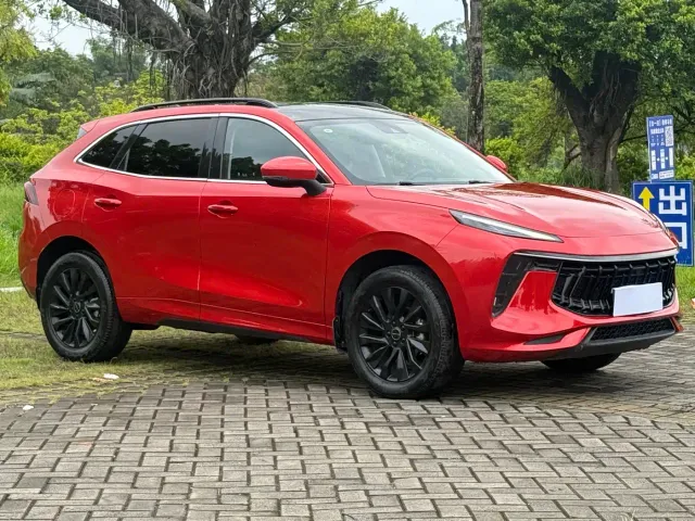 Forthing T5 Evo — Фото автомобиля 3
