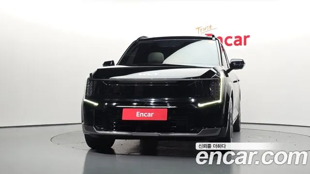 Kia EV9 — Фото автомобиля 3